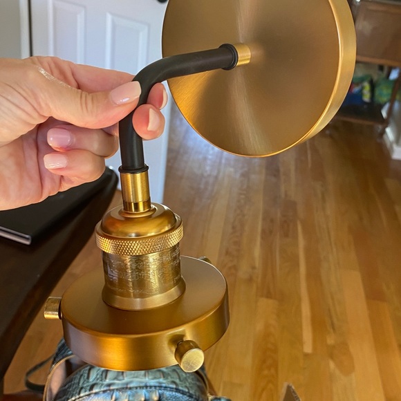 NIB- GORGEOUS BRASS WALL SCONCE WITH BLACK ARM AND GLASS GLOBE - Picture 15 of 15